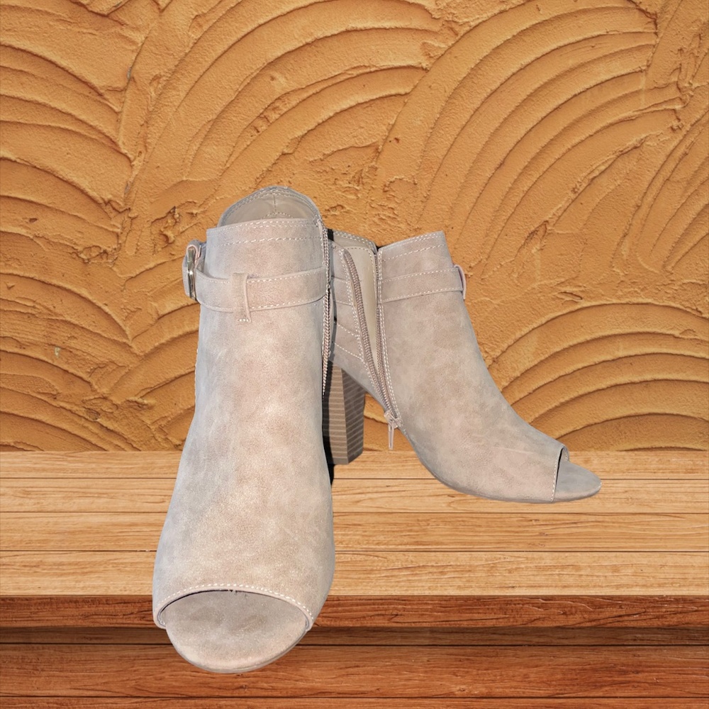 Guess Booties (8M)